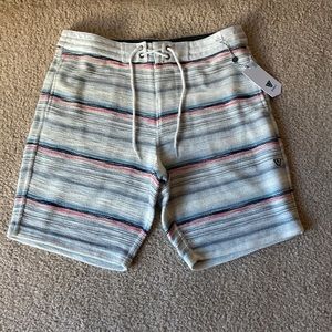 Vissla Foghorn 19” Sofa Surfer Shorts Medium